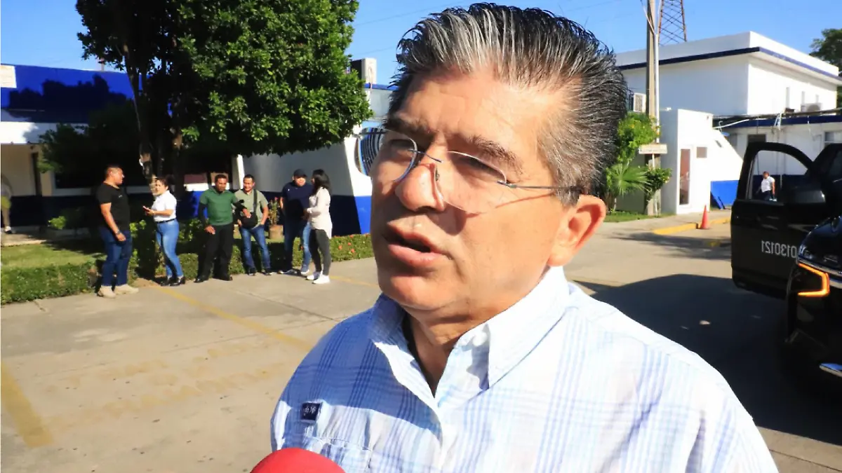 Alfonso Baca alcalde de Paraiso